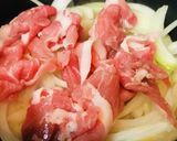 赤ワインで煮こむ●あまから豚丼作り方1写真