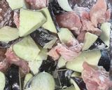 ワンパン簡単！鶏もも肉と茄子のトロリ炒め作り方2写真