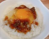 びくドン風、ハンバーグソースで卵かけご飯作り方2写真