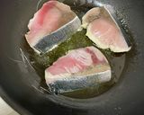 鰤照焼生ハムサラダ味覇卵スープまるで蟹♩作り方1写真
