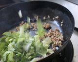 野菜室の片隅のレタスと冷凍ご飯で炒飯作り方17写真