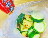 5分【ズッキーニ】無限ピリ辛漬け作り方4写真