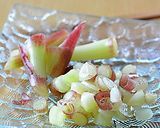 みょうがの茎の梅肉和え♪作り方2写真