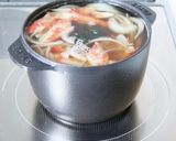 簡単手軽な【カニカマとわかめのお吸い物】作り方4写真