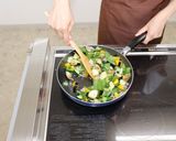 夏野菜たっぷりガパオ風ライス作り方2写真