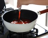 袋麺アレンジ　カプレーゼ風チキンラーメン作り方1写真