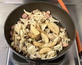 ウインナーとポテトのきのこ炒め作り方5写真