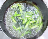 豚バラ肉とアスパラとセロリと卵の中華炒め作り方4写真
