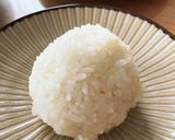 鮭フレークおにぎり作り方1写真
