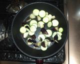 豚肉と夏野菜の塩麹レモン炒め作り方5写真