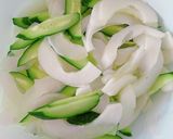 沖縄島野菜モーウイのさっぱり薬味梅和え作り方3写真
