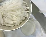 ホタテ缶と大根のサラダ作り方1写真