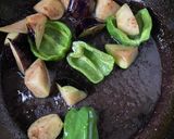 茄子とピーマンの辣醤炒め作り方1写真