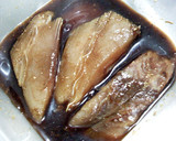 鰤とごぼうのからあげ：葱サラダ添え作り方1写真