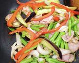 空芯菜とパプリカ他野菜のカラフル炒め作り方5写真