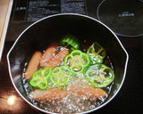 ウインナーと目玉焼きのかんたん味噌汁作り方2写真