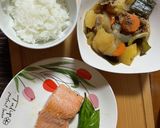 肉じゃがとサーモンのバター焼き♪作り方9写真