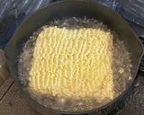 サリ麺でレタスとソーセージの焼きそば作り方2写真