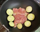 鶏もも肉と茄子＆ピーマンの梅肉焼き作り方4写真