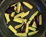 主役級♪ なすとピーマンの炒め物作り方4写真