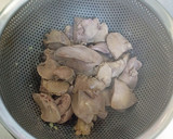 おとんが作る、鳥モツの焼そばソース炒め作り方4写真