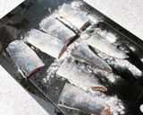 サラダを添えた♪イワシの甘酢だれ漬け作り方4写真