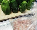 簡単丸ごと！ピーマンの肉詰め照り焼き作り方2写真
