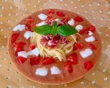 トマトと生ハムとハーブの冷製スープパスタ作り方4写真