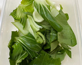 余った鶏そぼろと青梗菜で副菜作り方1写真