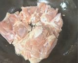 材料3つのみ！鶏もも肉の濃厚トマト煮込み作り方3写真