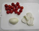 新玉ねぎとミニトマトのわかめスープ作り方1写真