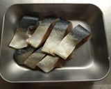 塩サバと新じゃがのカレーソースがけ作り方1写真