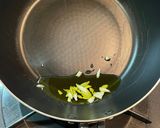 しらすとトマトのワンパンペペロンチーノ作り方1写真