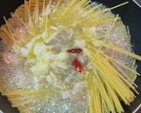 しらすとトマトのワンパンペペロンチーノ作り方6写真