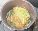 mオクラと厚揚げとえのきの味噌汁作り方6写真