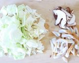 竹輪の旨味【竹輪とキャベツのお味噌汁】作り方1写真