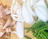 ワンパン焼豚とニンニク茎のスタミナパスタ作り方2写真
