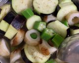味噌汁 なすとオクラ、ちくわや油揚げ作り方8写真
