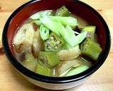 味噌汁 なすとオクラ、ちくわや油揚げ作り方10写真