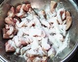 豚ロースのニンニク塩麹とケチャップ炒め作り方3写真