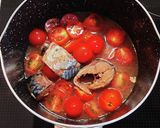 さば缶とミニトマトのかんたん味噌汁作り方2写真