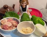 リカちゃん♡生ピーマンの鶏つみれ詰♡作り方1写真