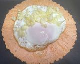 お祭り屋台！目玉焼き乗っけの卵せんべい作り方4写真