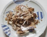 包丁も鍋もいらない！舞茸の梅肉和え作り方1写真