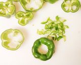 お弁当に最適サイズのピーマンの肉詰め作り方2写真