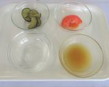 【離乳食完了期】なすとトマトのおみそ汁作り方1写真