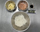 チーズ×かつおぶしおにぎり作り方1写真