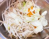 ワンパンで！豚と細竹・塩昆布の塩パスタ〜作り方1写真