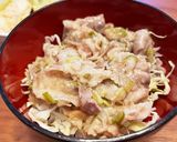 【簡単ご飯】がっつり☆ネギ塩豚丼作り方5写真