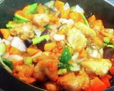 **鶏肉と野菜のリンゴ酢*甘酢炒め***作り方4写真